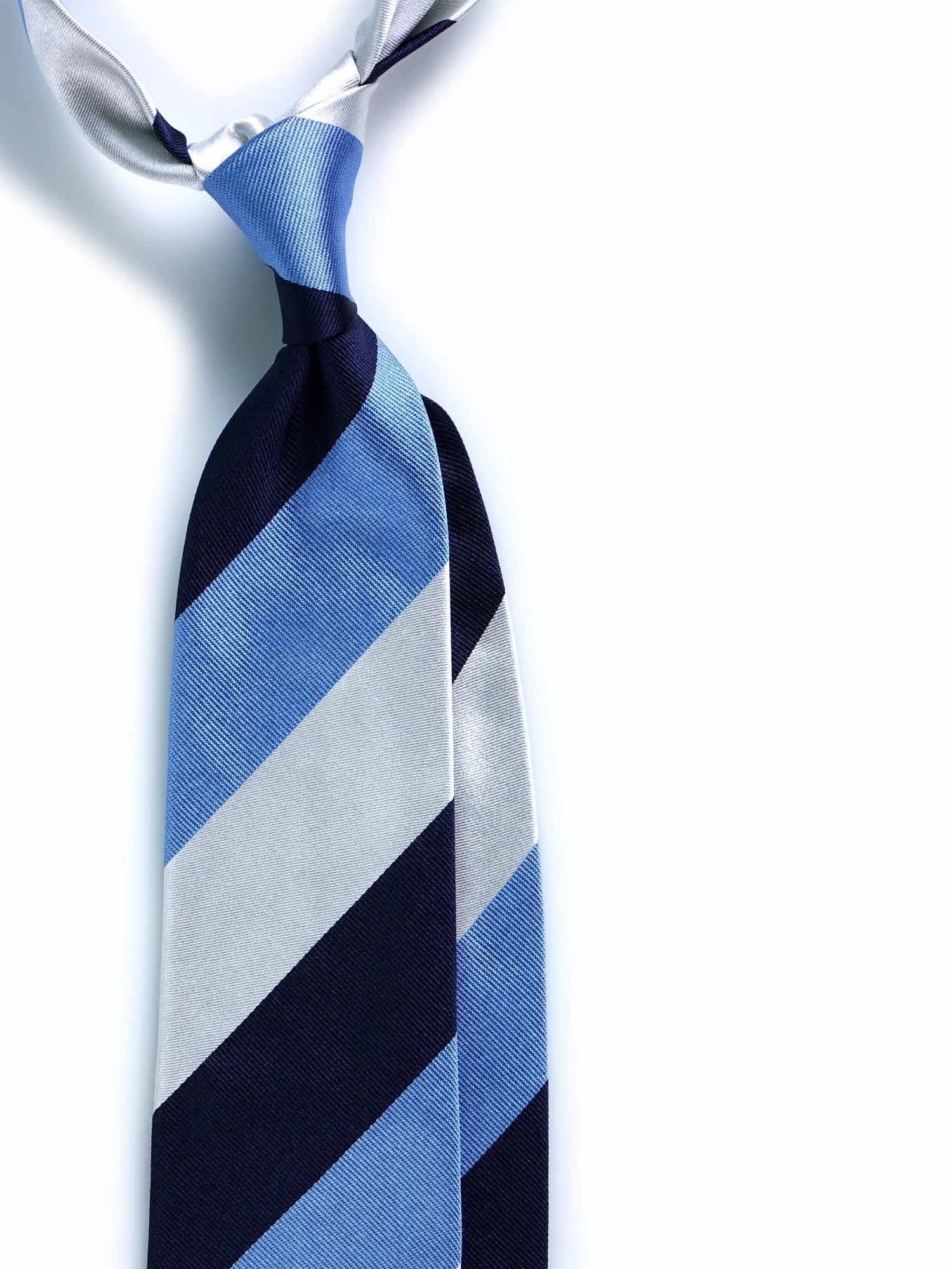 R26 - Dark Blue With Blue Stripes